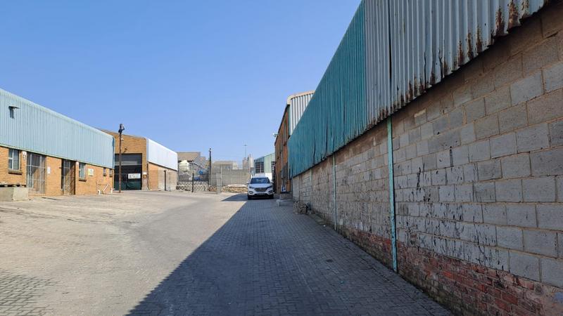 To Let commercial Property for Rent in Sidwell Eastern Cape